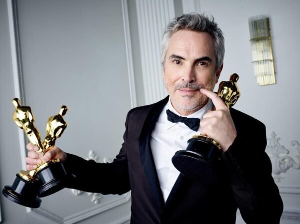 Alfonso Cuarón no sólo es un coleccionista de esas brillantes estatuillas, es un autor con una obra muy diversa y profunda.