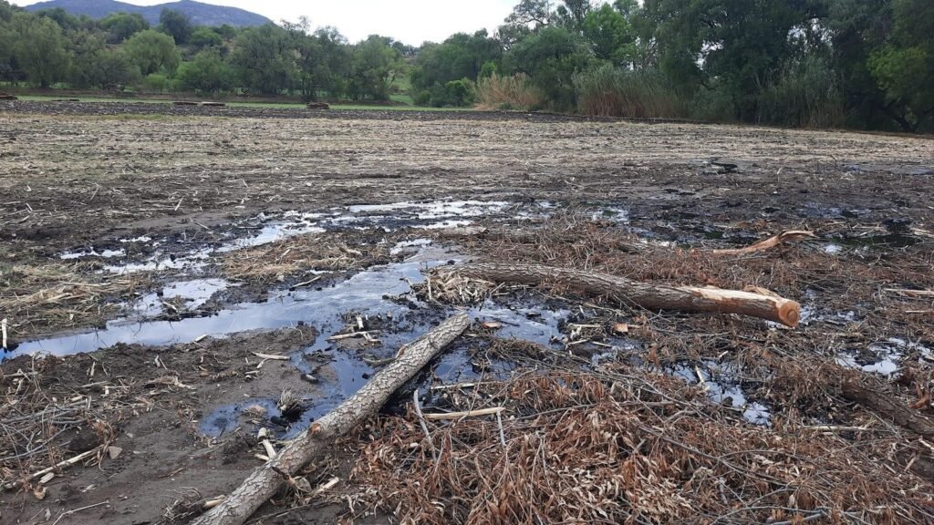 Contaminan Río Tula, por fuga se derraman más de 100 mil litros de combustible