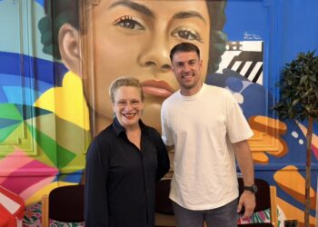 ¡Madruguete! Aaron Ramsey será Puma: embajadora González Blanco