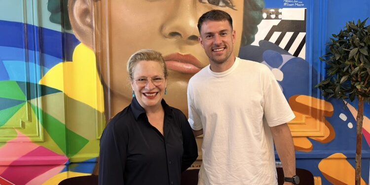 ¡Madruguete! Aaron Ramsey será Puma: embajadora González Blanco