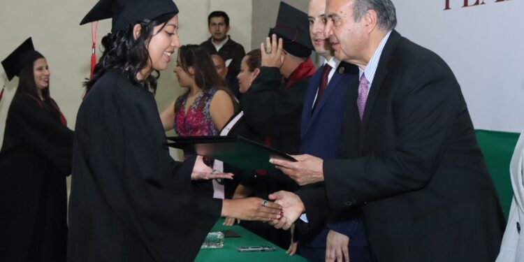 Reciben certificados  314 egresados del Conalep Tizayuca