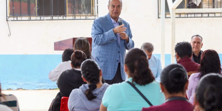 SEPH lleva Jornada por la paz y contra las adicciones a primaria de Singuilucan