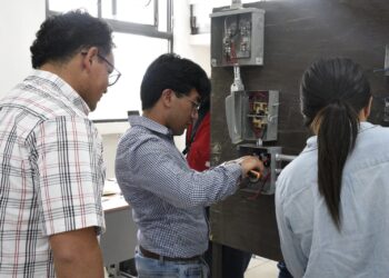 Para ser más competitivos, estudiantes de UPMH se certifican en Energía