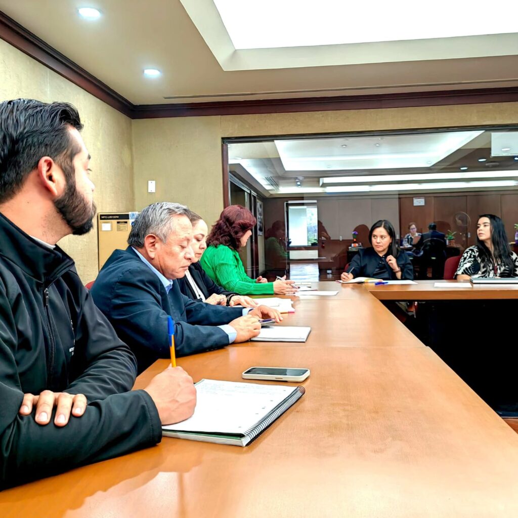Fortalece SEPH estrategias educativas con la Federación