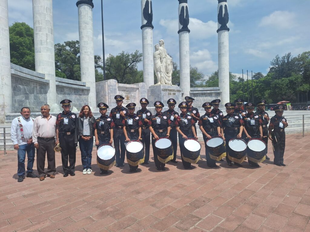 Estudiantes hidalguenses destacan en Concurso Nacional de Bandas de Guerra 2025