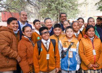 Regresan a clases más de 900 mil estudiantes en Hidalgo