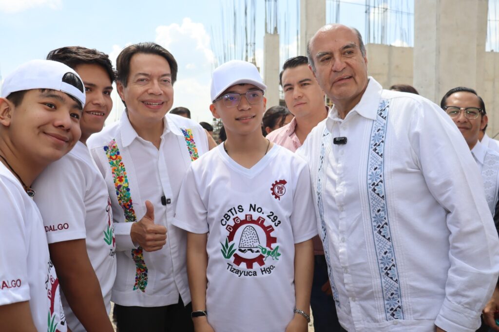 Mario Delgado supervisa avances educativos en Hidalgo
