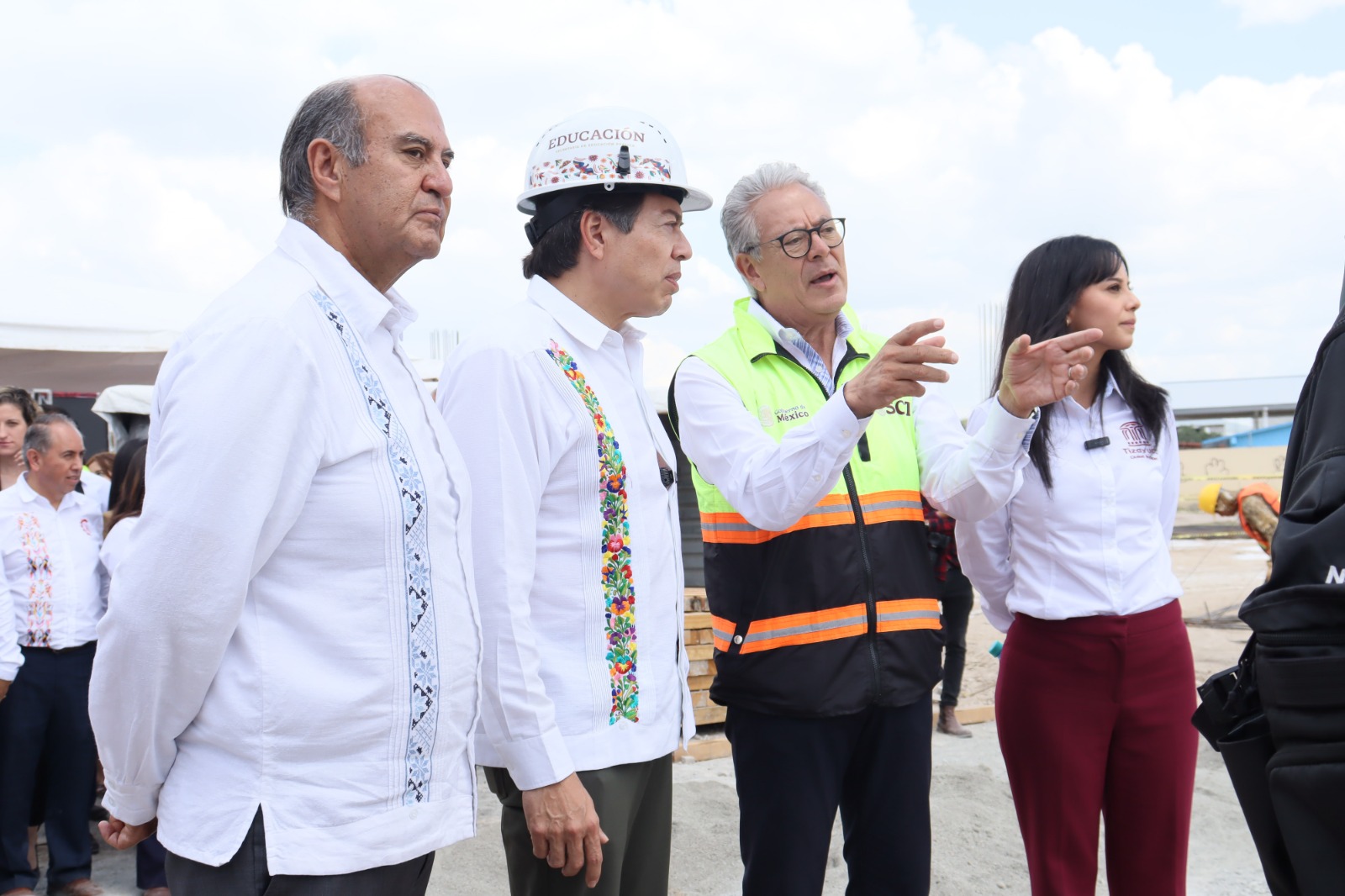 Mario Delgado supervisa avances educativos en Hidalgo