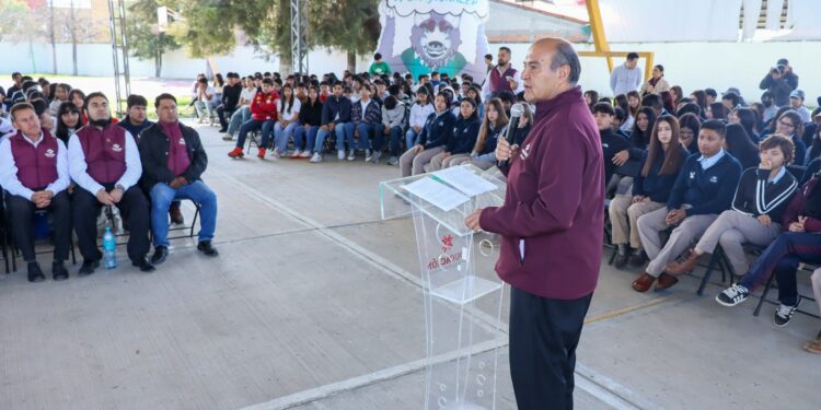 Natividad Castrejón inaugura laboratorio STEM en Conalep plantel Tulancingo
