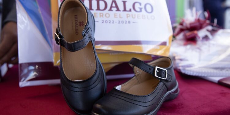 Disponible descarga de vales para entrega de uniformes, útiles y calzado gratuito