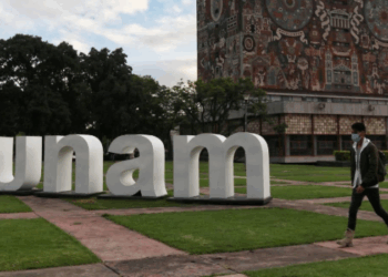 Casi 256 mil alumnos sin clases presenciales por paros en la UNAM.