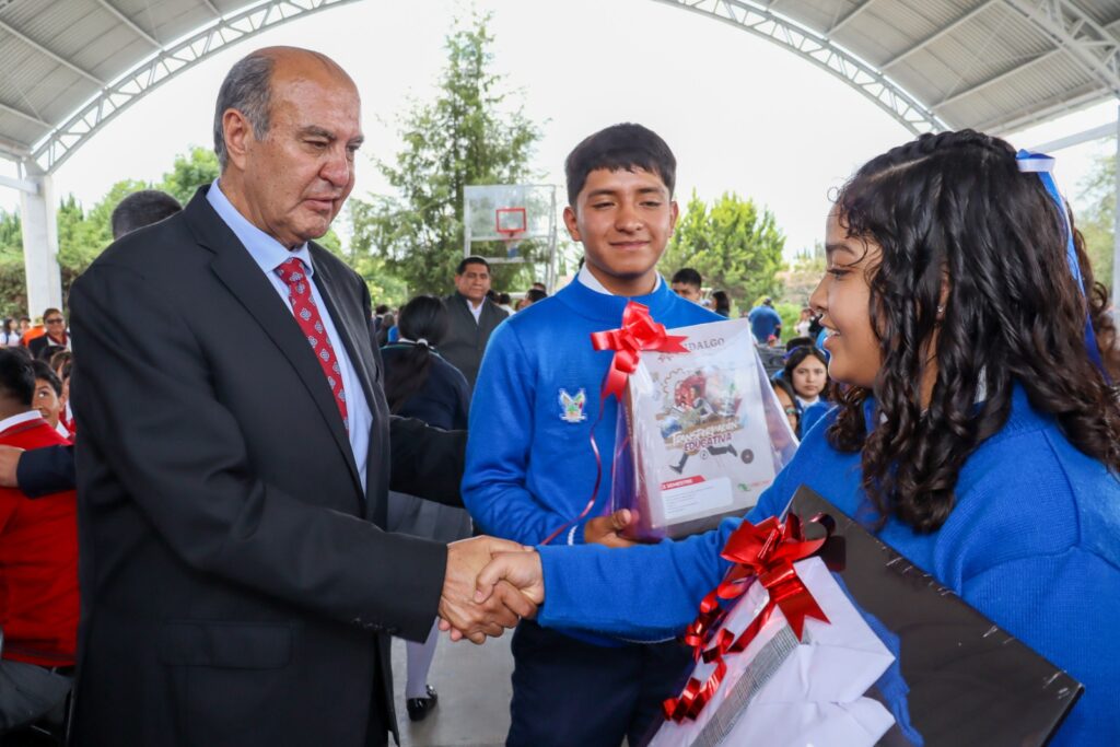 Natividad Castrejón encabeza inicio de Ciclo Escolar e inaugura primaria Ignacio Zaragoza