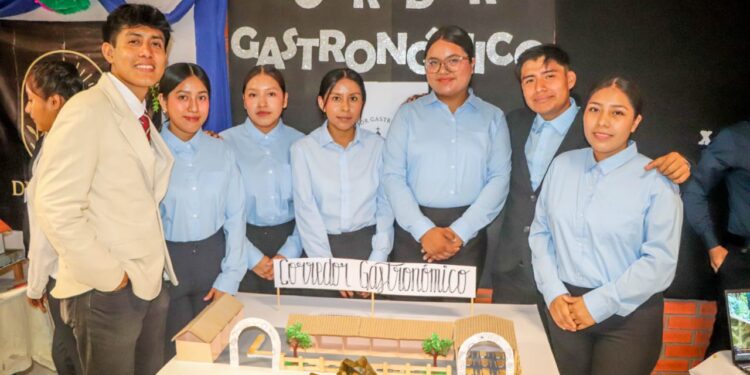 Proponen estudiantes de la UPH proyectos turísticos para la Huasteca