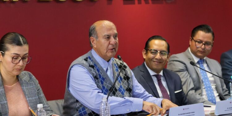 Hidalgo aumenta cobertura y eficiencia en bachillerato