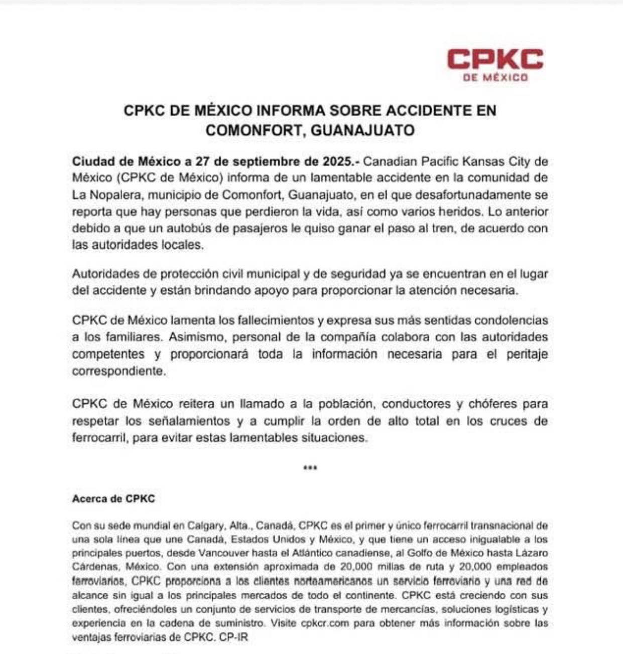¡Impacto mortal! Chofer quiso ganarle el paso al tren; hay cinco muertos