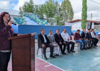 Entrega SEPH mobiliario y equipamiento a escuelas de Alfajayucan