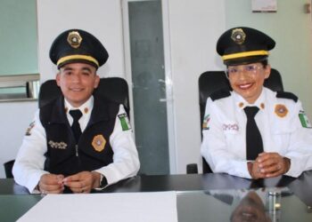 Julio Menchaca cumple con vivienda para trabajadores de la PIBEH