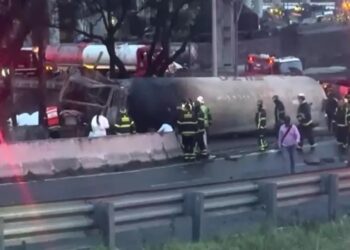 Exceso de velocidad, primer dictamen sobre explosión de pipa: Fiscalía CDMX