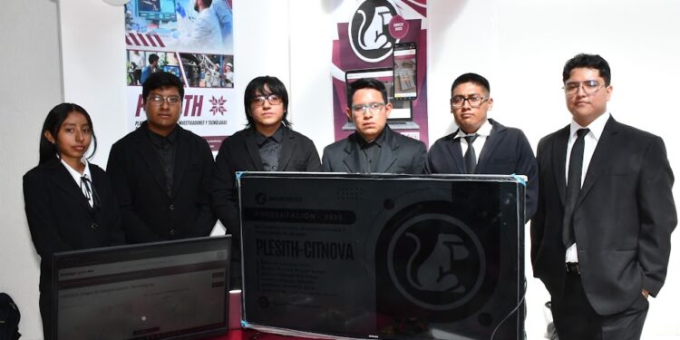 Estudiantes de la UTVM desarrollan apps para uso empresarial y social