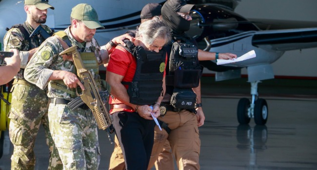 Hernán Bermúdez es trasladado a México tras ser expulsado de Paraguay