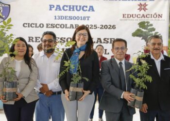 Arranca en Pachuca el programa “Regresa a clases con un árbol” para fortalecer la educación ambiental