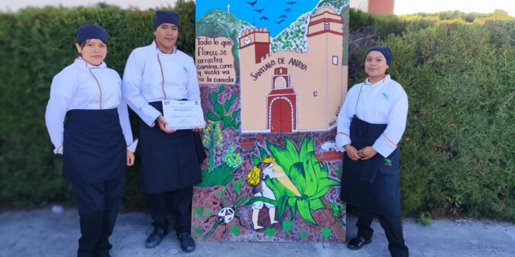 Estudiantes del CECyTE Hidalgo destacan en Foro Nacional de Gastronomía y Turismo