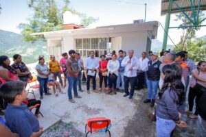 Supervisa titular de la SEPH avances en rehabilitación de escuelas afectadas por lluvias en Tepehuacán