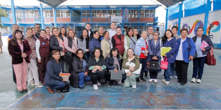 Capacitan a médicos escolares en atención inmediata de urgencias