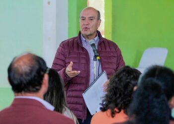 Titular de SEPH supervisa recuperación de escuelas en Zimapán y Nicolás Flores