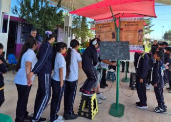 Llevan programa teatral “6 Lenguas 6 Mundos” a escuelas indígenas