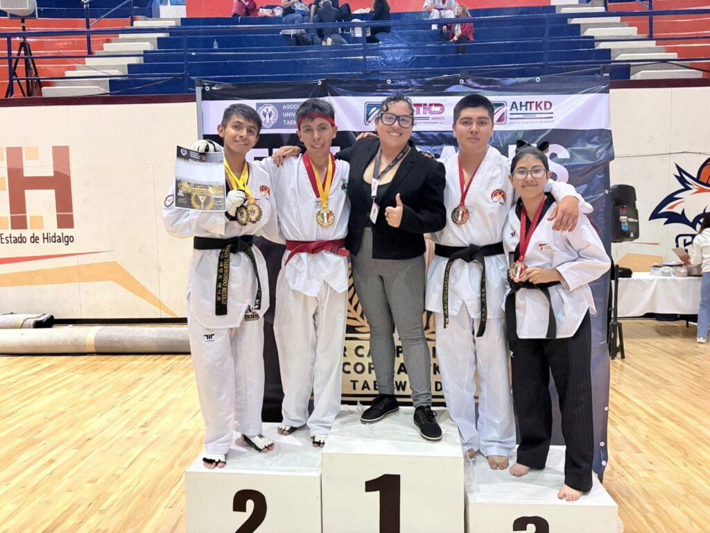 Selección de Taekwondo de la UTEC destaca en Copa AUTKDO