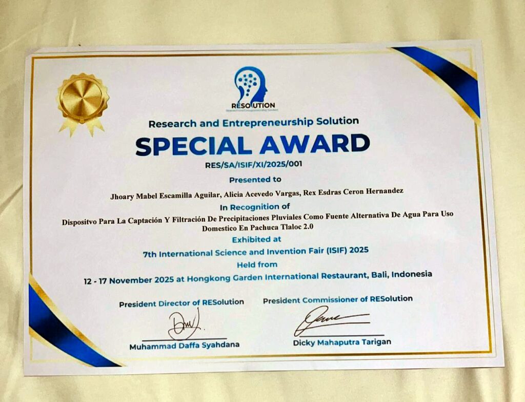 Estudiantes de la UPP ganan oro en certamen internacional de ciencia