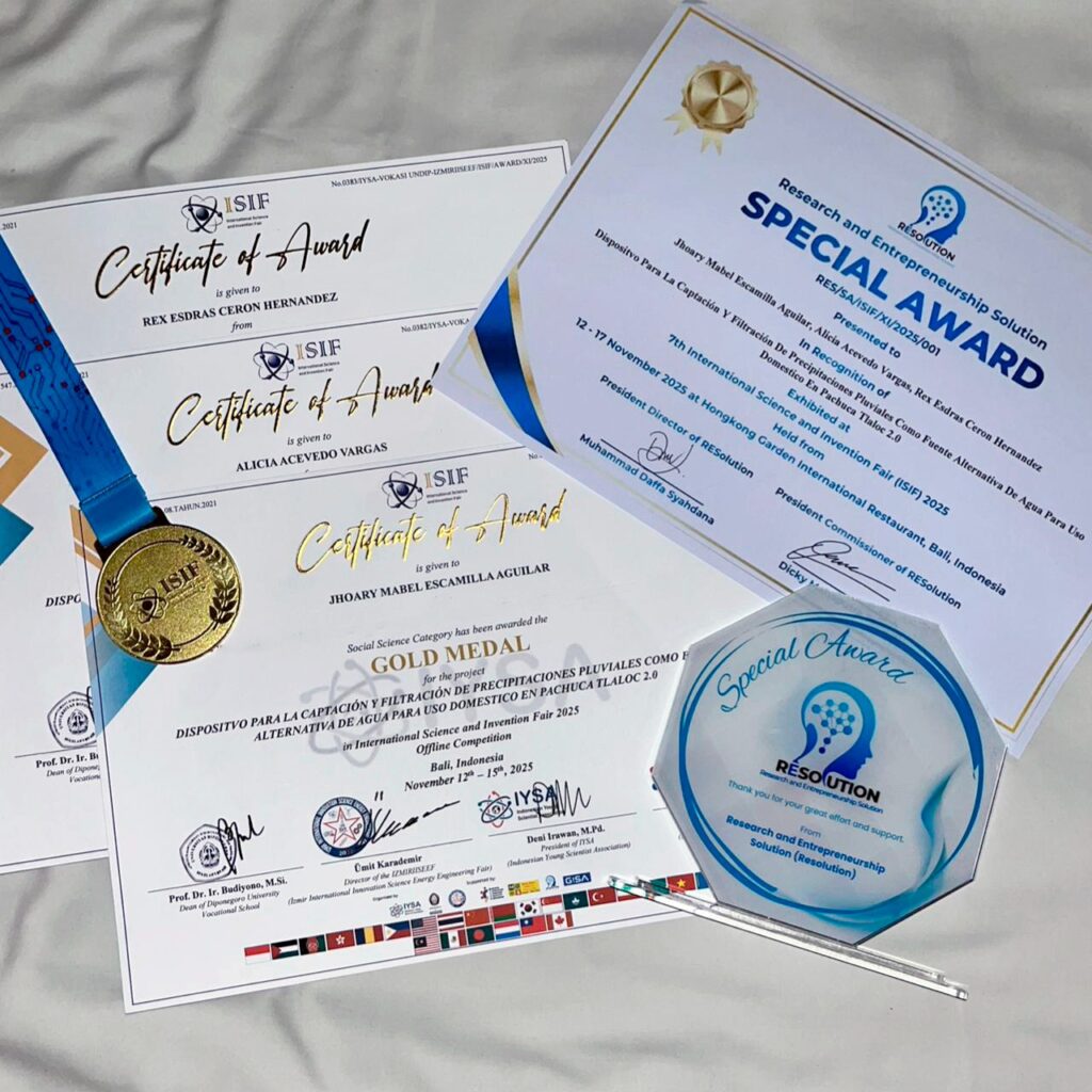 Estudiantes de la UPP ganan oro en certamen internacional de ciencia