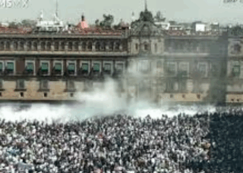 Fiscalía de CDMX busca imputar por tentativa de homicidio a detenidos en marcha de Generación Z.