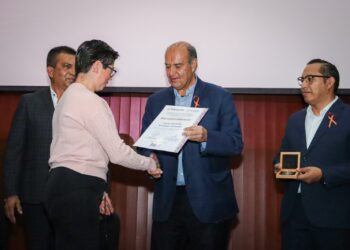 Reconocen a maestros por mejores Prácticas Educativas