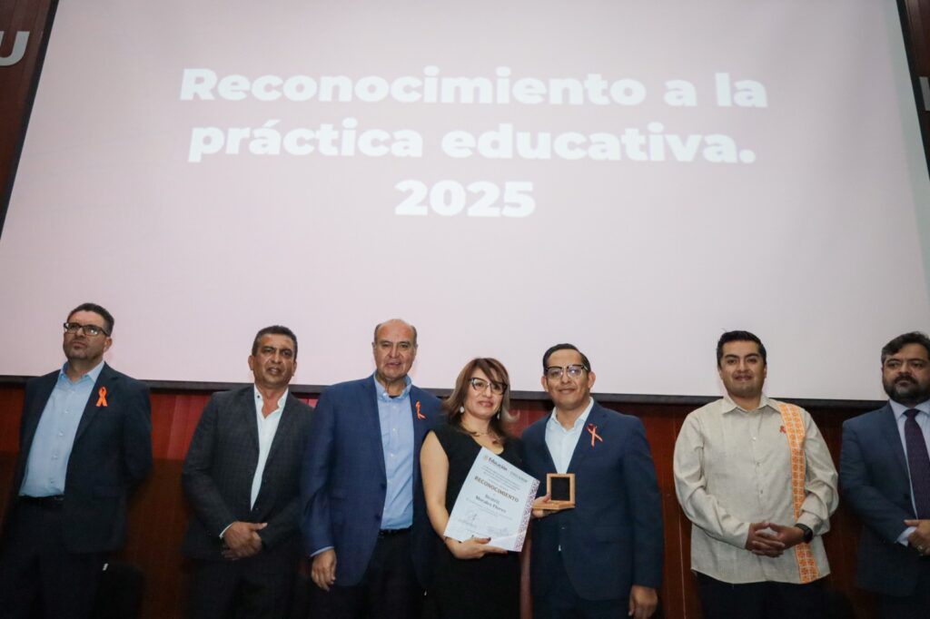 Reconocen a maestros por mejores Prácticas Educativas