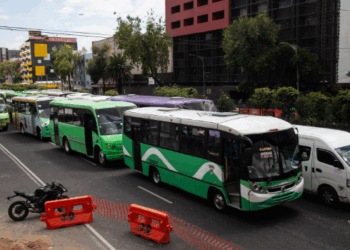 Aumenta a 1.50 pesos la tarifa del transporte público en la CDMX