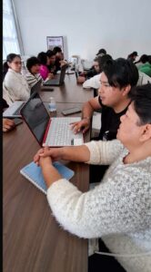 Impulsa UPT inclusión digital en adultos mayores en Santiago Tulantepec