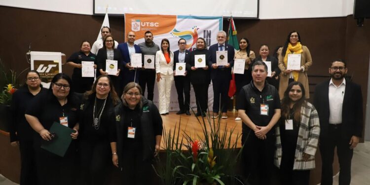 UTVM recibe Distintivo DIISTINGUEUT®️ en categoría Oro por su educación inclusiva