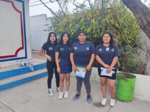 Estudiantes de la UTMZ enseñan finanzas a niñas y niños