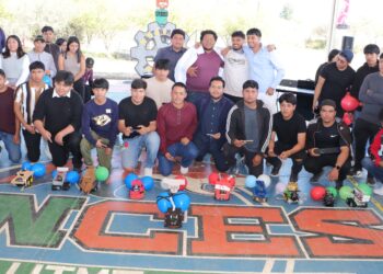 Realiza UTMZ el primer torneo de robótica móvil