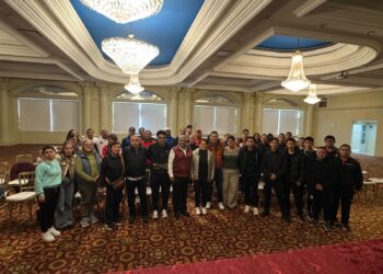 IHE capacita a docentes y personal escolar en activaciones físicas