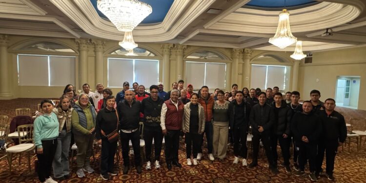 IHE capacita a docentes y personal escolar en activaciones físicas