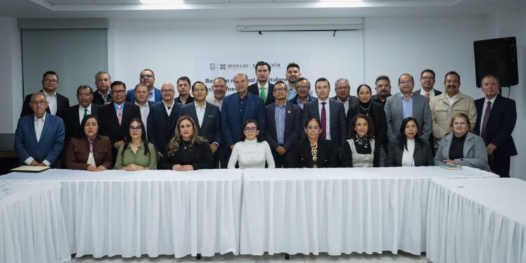 Natividad Castrejón encabeza reunión con titulares de Educación Superior en Hidalgo