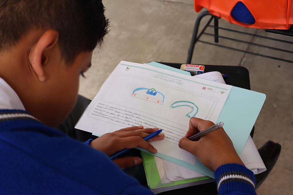 IHE fortalece hábitos de lectura y educación en valores