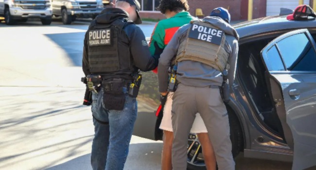 ¡Ojazo! Durante Copa Mundial de Futbol, EU contempla redadas y captura de migrantes