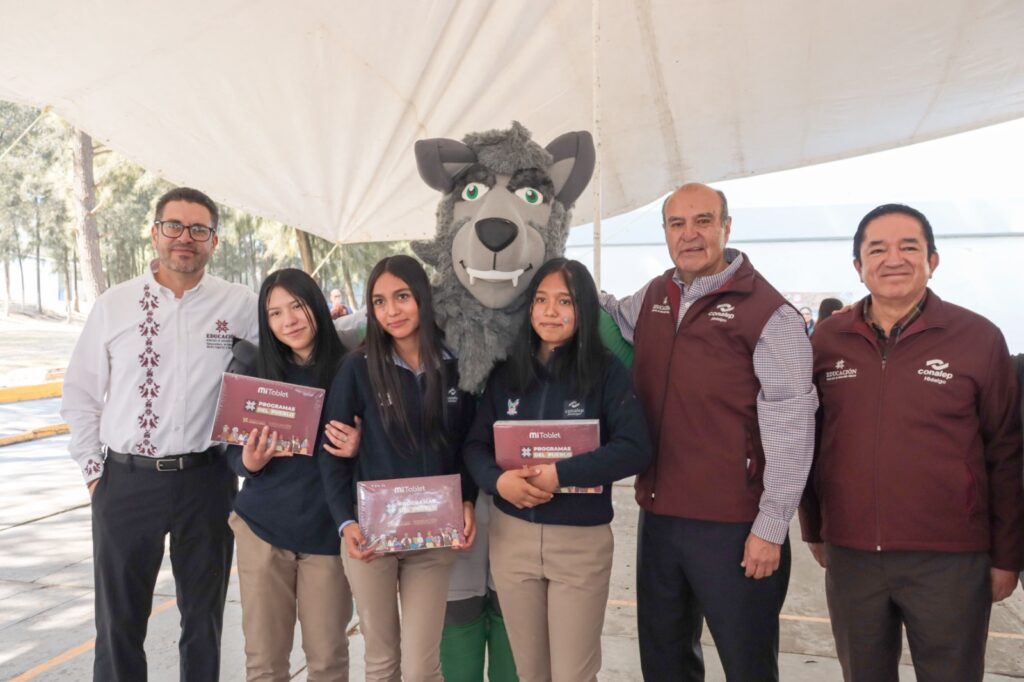 Educación digital llega a 560 estudiantes del Conalep Tepeji del Río