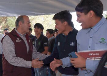 Educación digital llega a 560 estudiantes del Conalep Tepeji del Río