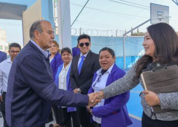 Inaugura Natividad Castrejón techumbre en Atotonilco de Tula