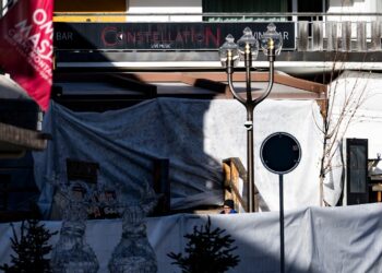 ¡Pánico! Suman 40 muertos y 115 heridos por explosión en bar de Suiza